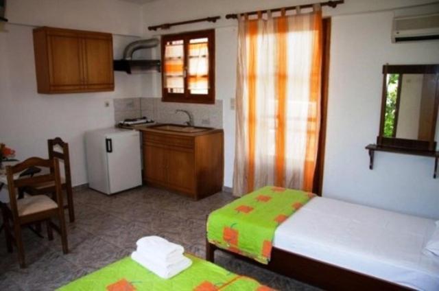Triantafyllou Maria Rooms Skópelos Pokoj fotografie